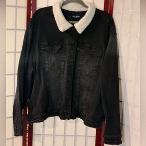 Max Jeans Black Denim Jacket with Faux Sherpa Collar